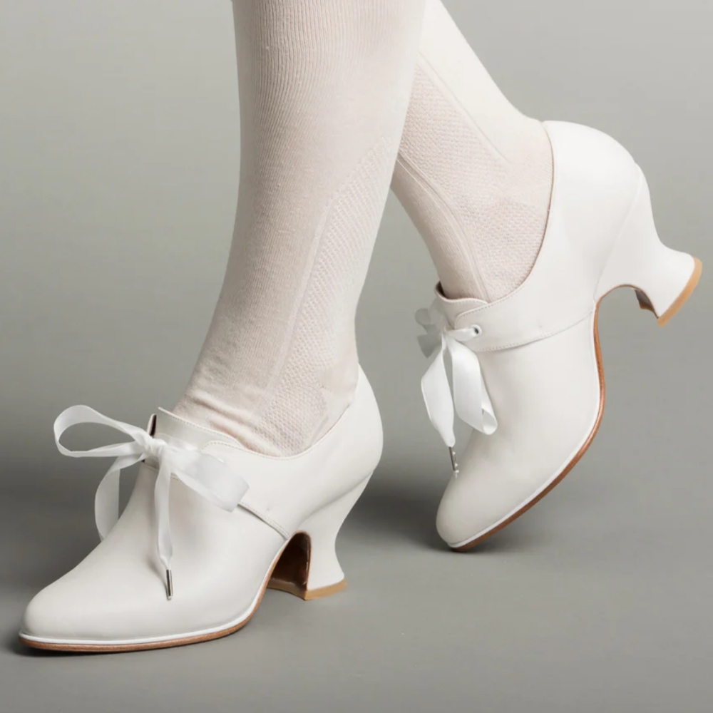 🆕 American Dutchess Heels Womens 11 Pompadour Tie Cream Ivory Pumps Shoes NEW